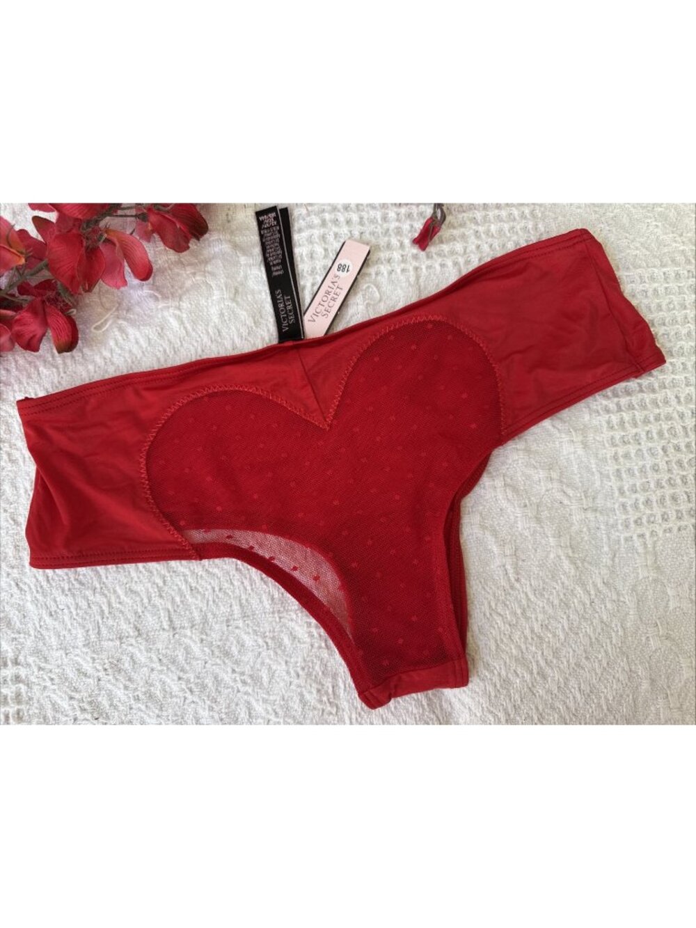 VICTORIA'S SECRET XS HEART SHAPED BUTT CHEEKY RED FLIRTY PANTIES NWT